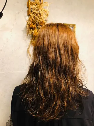 ロング パーマ 本多 美羽のヘアスタイル