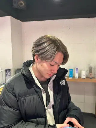 カラー メンズ 表参道/原宿　美容師 『はづる』のヘアスタイル