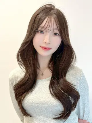 ロング カラー 透ける淡色🏹ベージ ュ🤎BABY上野のヘアスタイル