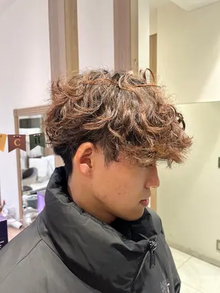 ショート メンズ／パーマ 山本侑平のヘアスタイル