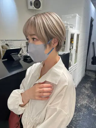 ショート カラー パーマ ヘアアレンジ メンズ キッズ ネイル マツエク・マツパ アイブロウ 艶ハイトーン/ヘア アレンジAYAKAのヘアスタイル