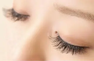 マツエク・マツパ Felice学芸大学/まつげ/眉毛専門サロン所属・Felice AYAの眉毛・アイブロウイメージ