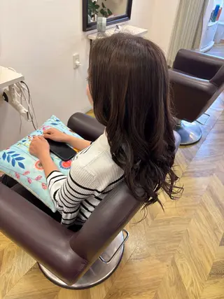 ロング miwaco。所属・大西 里佳のヘアスタイル