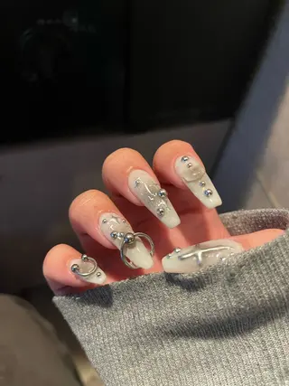 ネイル Basic本厚木店 𝑨𝒀𝑼✨️のネイルデザイン