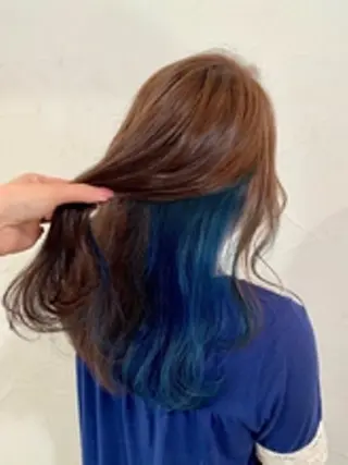 カラー 下池 紗加のヘアスタイル