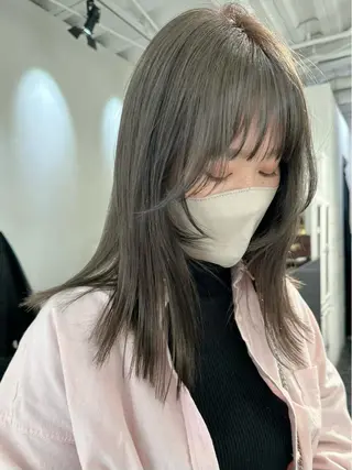 セミロング カラー レイヤーカット/艶髪 ✨💭KIRARIのヘアスタイル