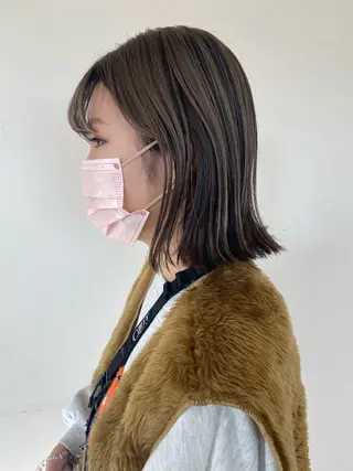 ミディアム カラー 伊藤 ほのかのヘアスタイル