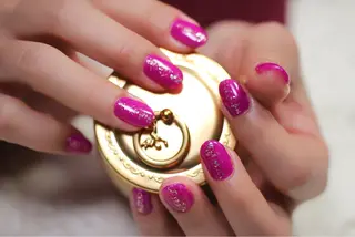 ネイル ママリンド　志村坂上店所属・しみ えんのネイルデザイン