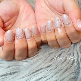 ネイル White lily所属・牧田 雅世のネイルデザイン