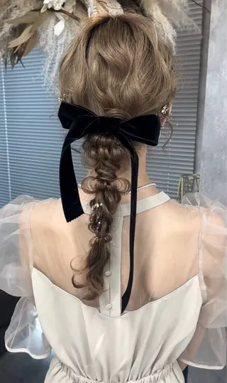 ロング カラー ヘアアレンジ 💕ブリーチ/ヘアメ 🎀YUUKAのヘアスタイル