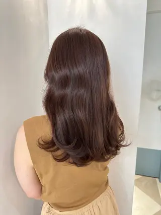 ロング カラー 安丸 結夏のヘアスタイル