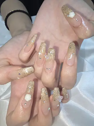 ネイル ビジュード ネイルのネイルデザイン