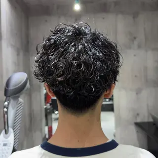 パーマ メンズ 高橋嵐 プラスイズムヴェレンのヘアスタイル