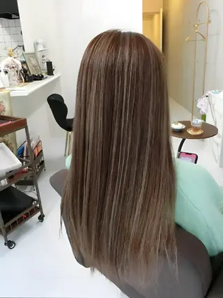 カラー ロング ma cherie 　naoのヘアスタイル