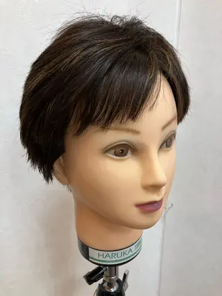 ショート 湯浅 貴子のヘアスタイル