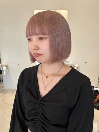 ミディアム カラー iLi所属・iLi 《イリ》のヘアスタイル