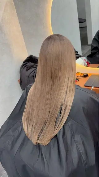 ロング カラー 今野 陽依のヘアスタイル