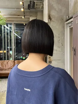 ミディアム era所属・azumi/ボブ/暖 色/オリーブ/縮毛のヘアスタイル