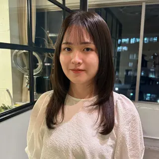 セミロング 金子 絵梨花のヘアスタイル