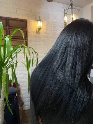 ロング カラー 坂本 菜摘のヘアスタイル