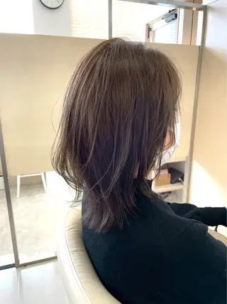 セミロング 齋藤 美悠のヘアスタイル
