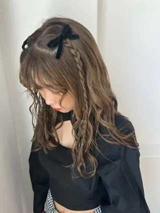 ロング ヘアアレンジ 山口 愛結のヘアスタイル