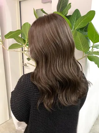 セミロング カラー ヘアアレンジ Ayuri🫧 Diar Blueのマツエク・マツパデザイン