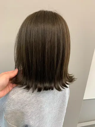 ミディアム カラー theF___ yukoのヘアスタイル