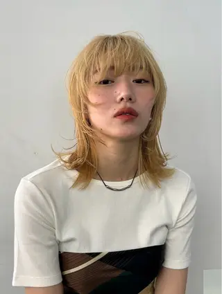 ミディアム [Eurica] muaのヘアスタイル