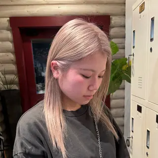 セミロング カラー ハイトーン/透明感 カラー🤍こころのヘアスタイル