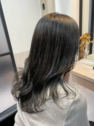 セミロング カラー OAK×NACHUL所属・🐑✨ 丸山紗耶佳のヘアスタイル