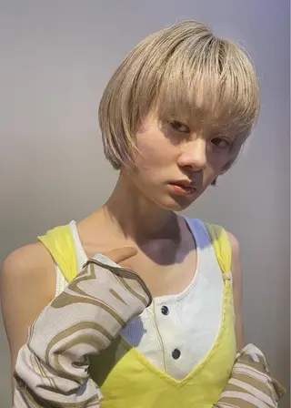 カラー 高発色ブリーチ/ ハイレイヤー🪽aiのヘアスタイル