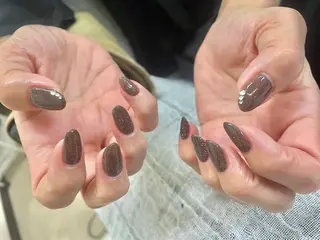 ネイル Lily博多店所属・Lily博多 石井のネイルデザイン