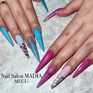 ネイル MADIA藤沢所属・MADIA MEGUのネイルデザイン