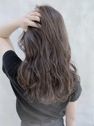 セミロング カラー MOU namba ムウナンバのヘアスタイル