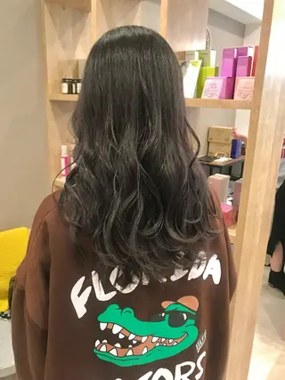 ロング MR.GOODMORNING所属・天野 優美のヘアスタイル