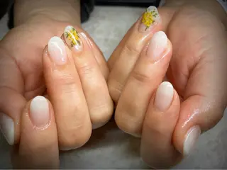 ネイル MARIANAIL マリアネイル所属・川上 真智子のネイルデザイン