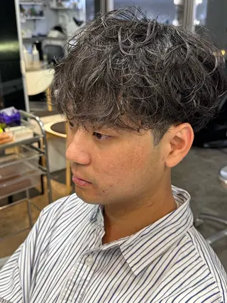 パーマ メンズ fifth men's原宿所属・原宿/fifth/ ブリーチカラー/カズのヘアスタイル
