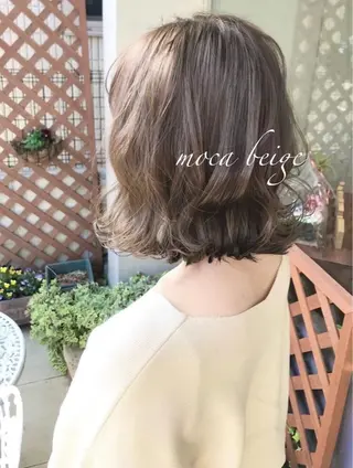 ミディアム カラー 一ノ瀬 琴未のヘアスタイル