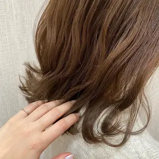 ミディアム カラー 🫧透け感⋆艶髪💎 山口アヤカのヘアスタイル