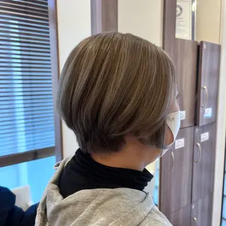 ショート カラー ナチュラル暖色カラー 🤎 佐藤栞のヘアスタイル