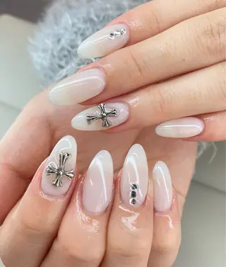 ネイル AngelChris ビューティーサロン琳のネイルデザイン