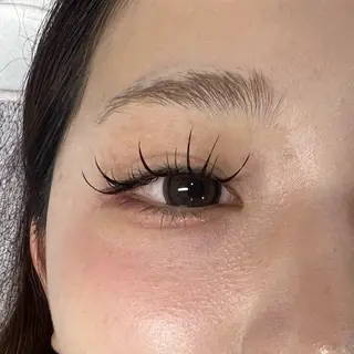 マツエク・マツパ GIGI-ジジ-所属・大阪福島🥀 AYUMI🪽のマツエク・マツパデザイン