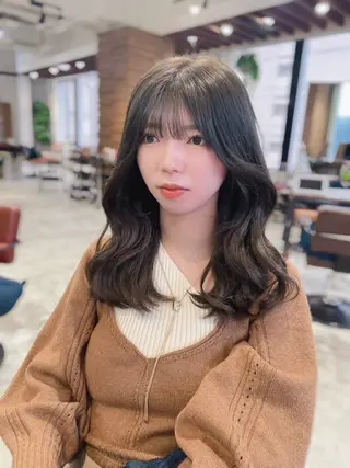 セミロング 福間克徳/顔まわり /レイヤーカットのヘアスタイル