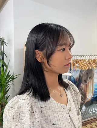 ミディアム アライ レンカのヘアスタイル
