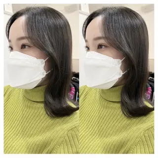 ミディアム カラー 村山 茉衣のヘアスタイル