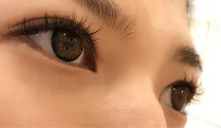 マツエク・マツパ BIANCO北堀江 AKANEのヘアスタイル