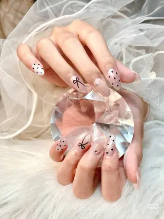 ネイル リボン、ガーリー パーツ放題専門店のネイルデザイン