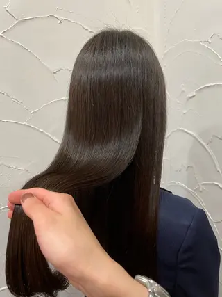 ロング カラー 髪質改善 UN BLEACHのヘアスタイル