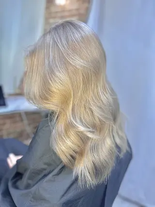 ロング カラー レイヤー/ブリーチ HIKARU ♡のヘアスタイル